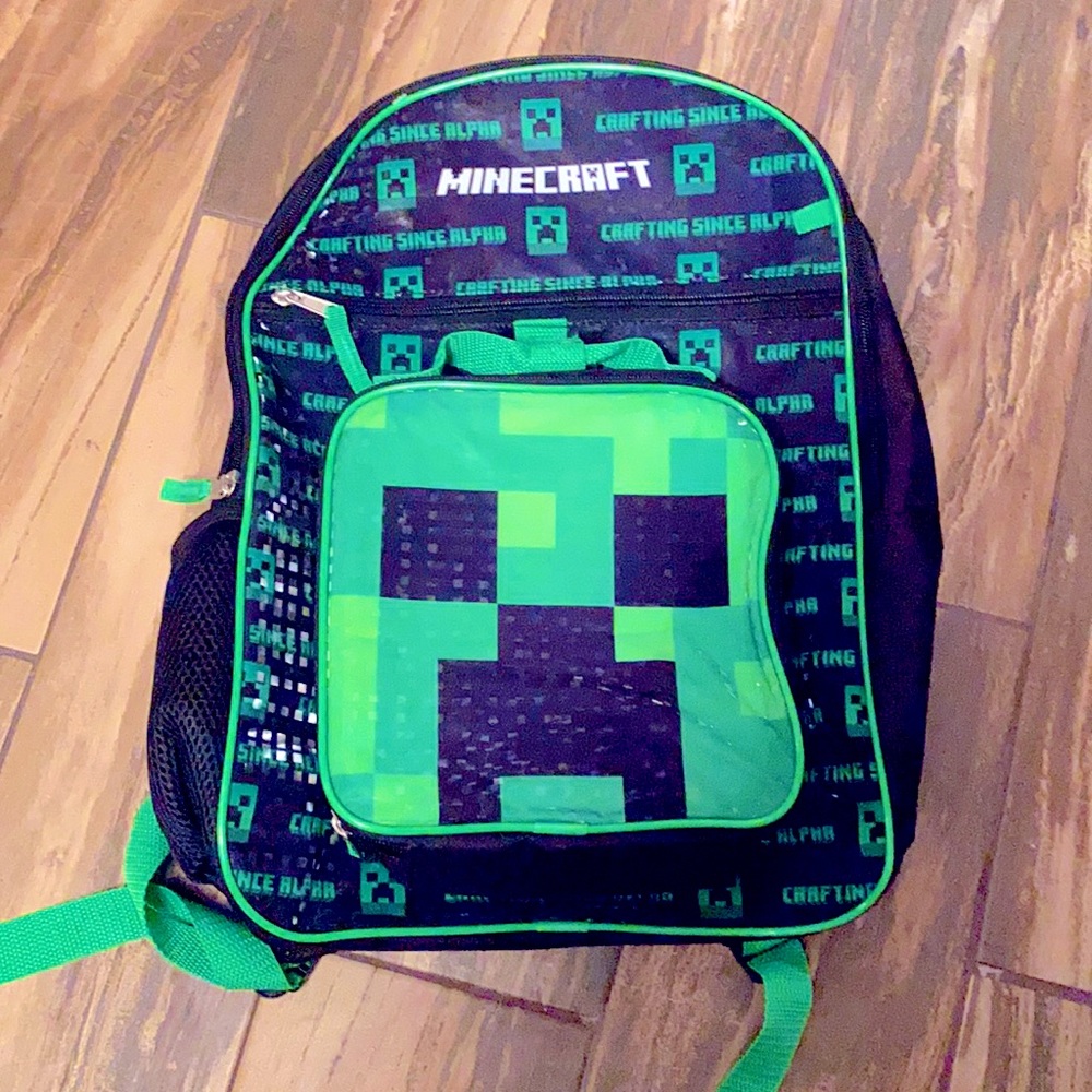 Green minecraft backpack and lunch box.
